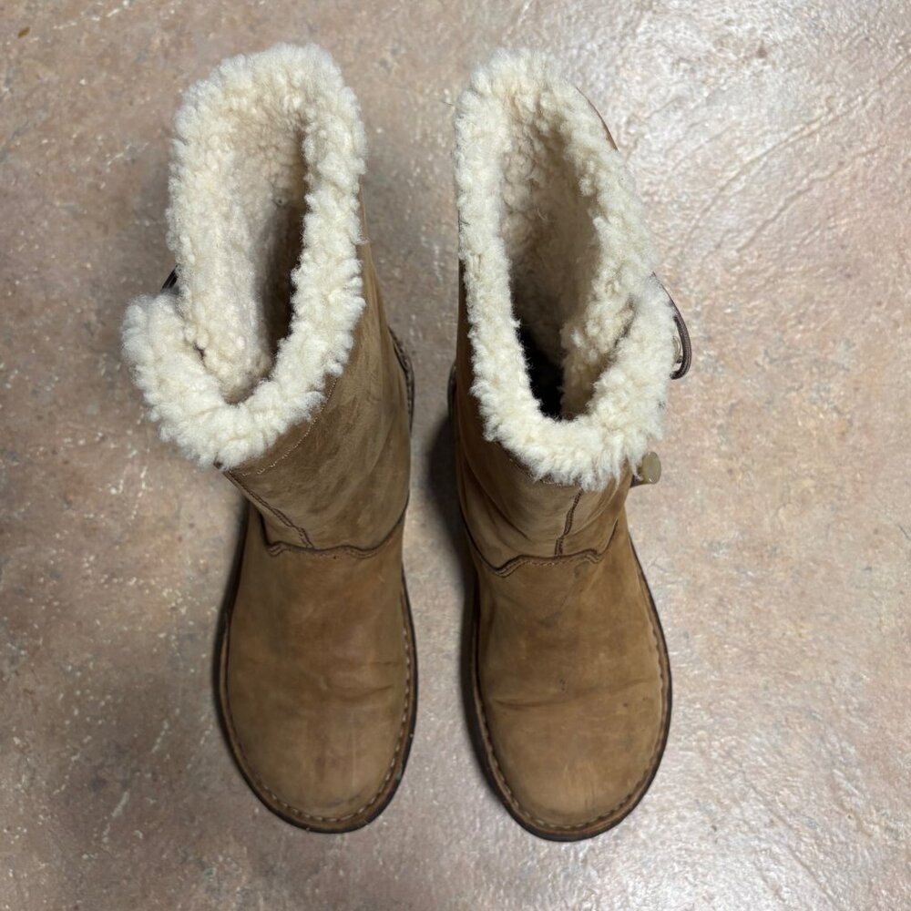 UGG Australia Kona Chestnut Suede Leather Boots W/ Shearling Toggle Close 6 - Picture 3 of 13